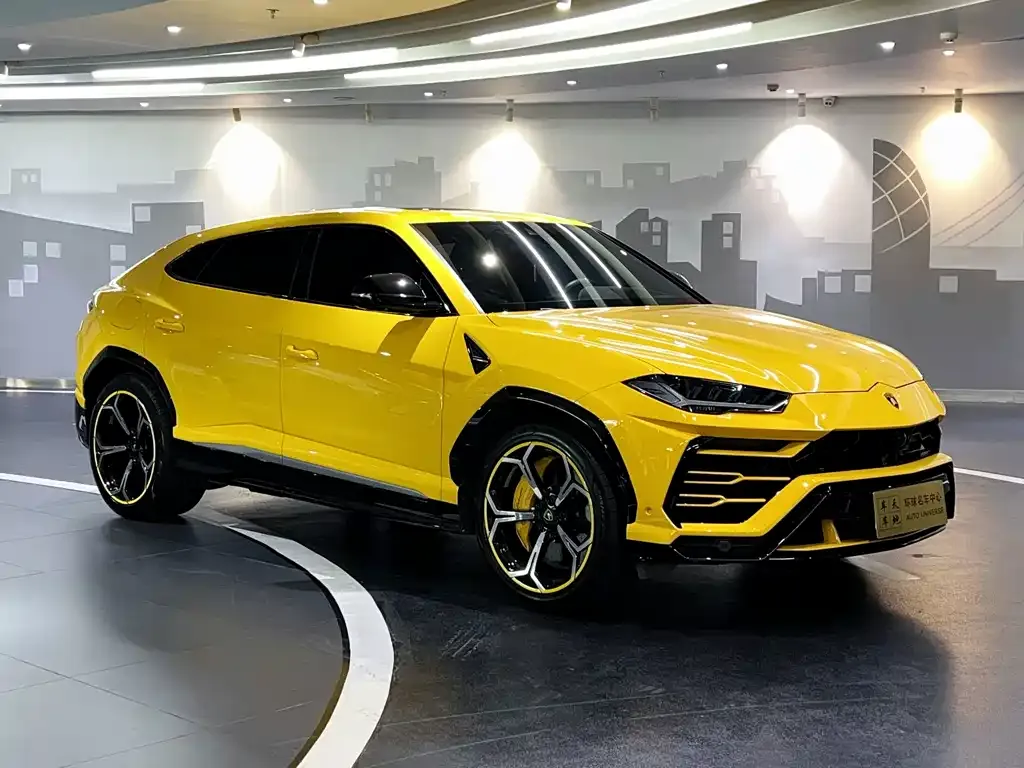 Lamborghini Urus — фото 3