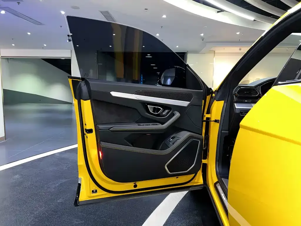 Lamborghini Urus — фото 5