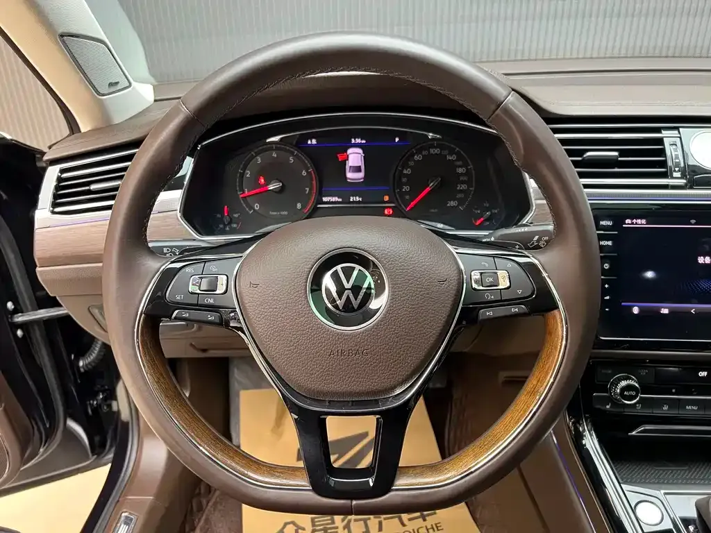 Volkswagen Phideon — фото 5