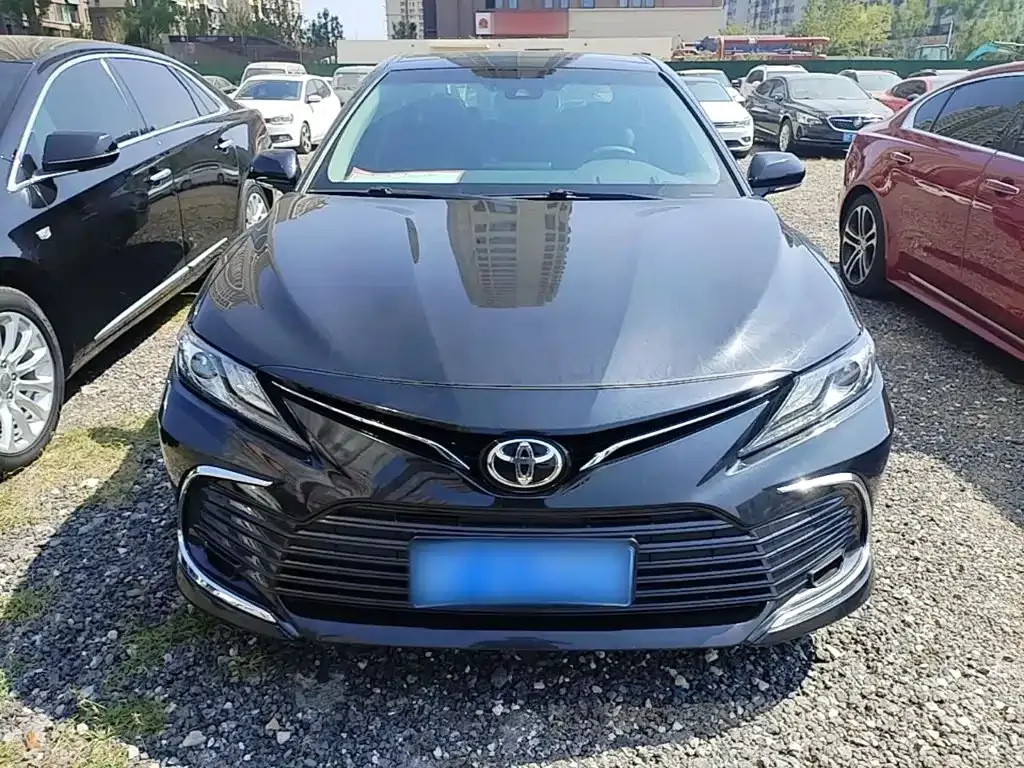 Toyota Camry — фото 6