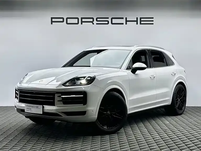 Porsche Cayenne — фото 1
