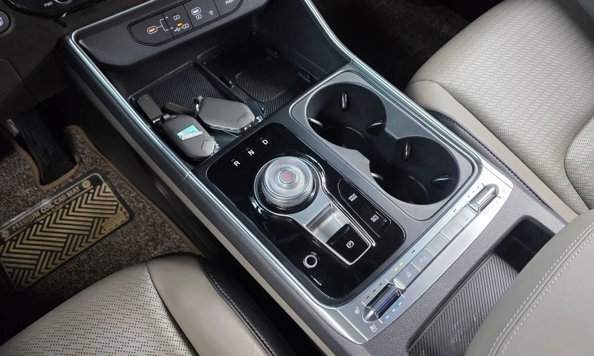 Kia Carnival — фото 10