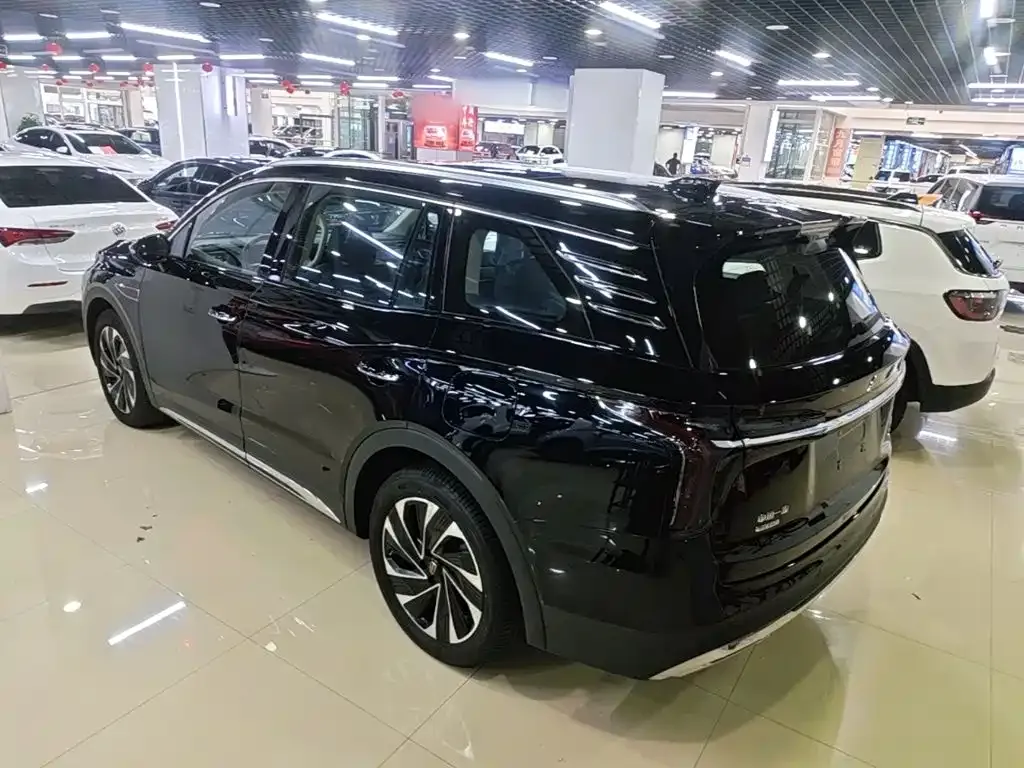 Hongqi HS7 PHEV — фото 7