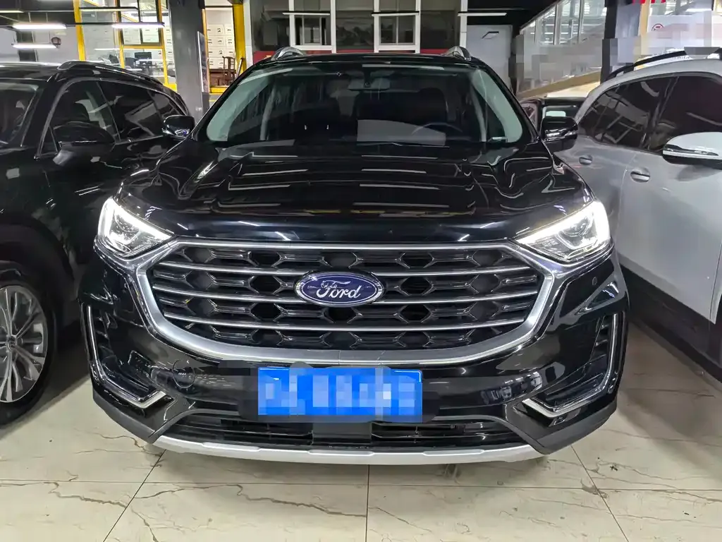 Ford Edge — фото 5