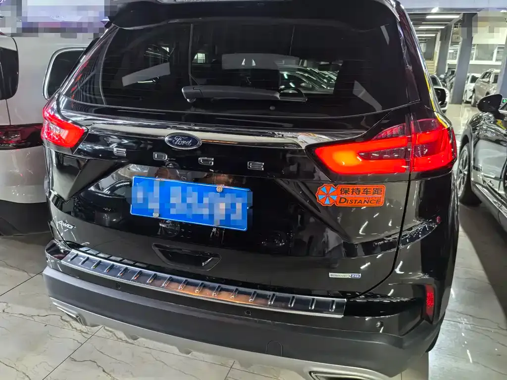 Ford Edge — фото 3