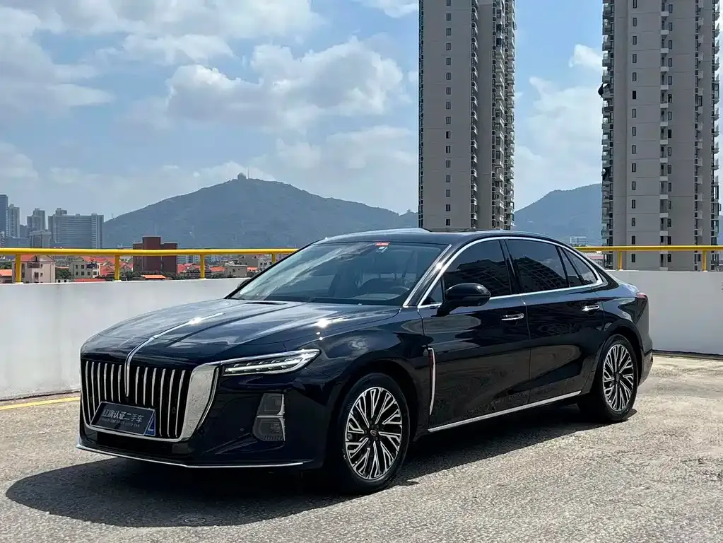 Hongqi H5 — фото 1