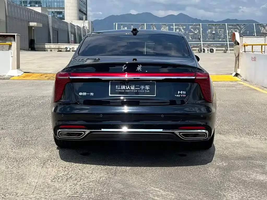 Hongqi H5 — фото 8