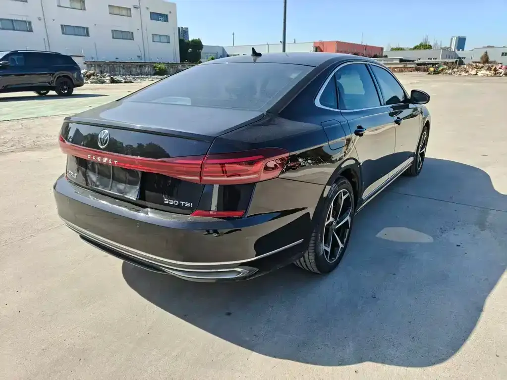 Volkswagen Passat — фото 5
