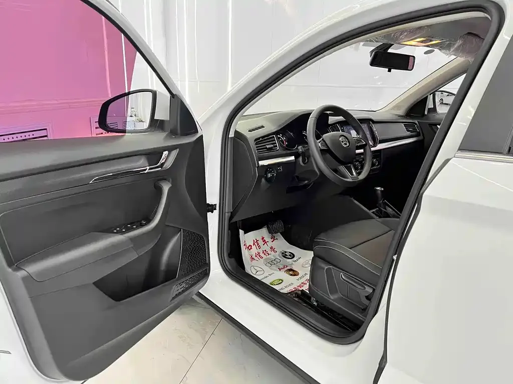 Skoda Kamiq — фото 2
