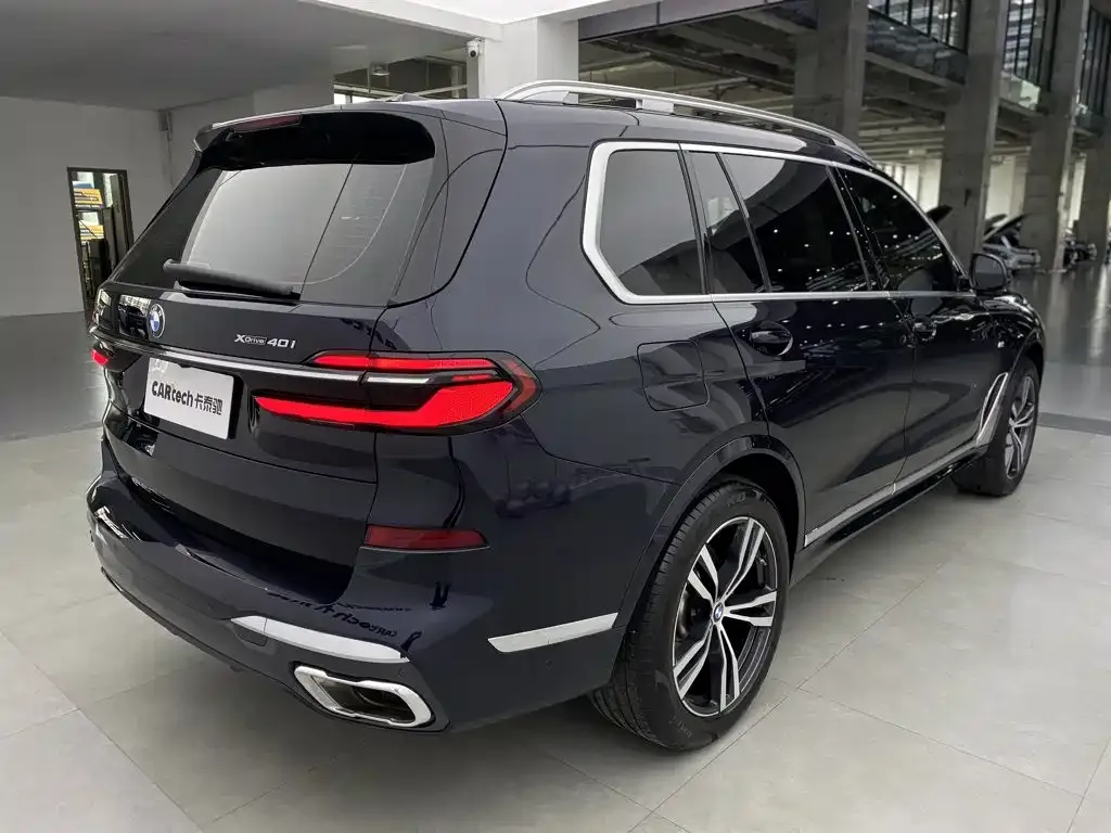 BMW X7 — фото 3