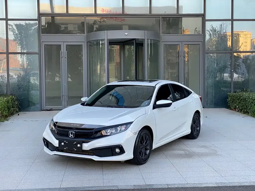 Honda Civic — фото 1