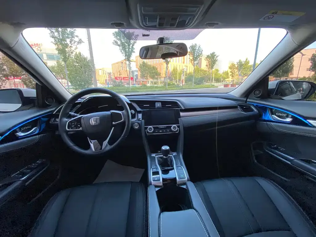 Honda Civic — фото 5