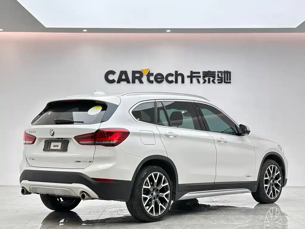 BMW X1 — фото 9