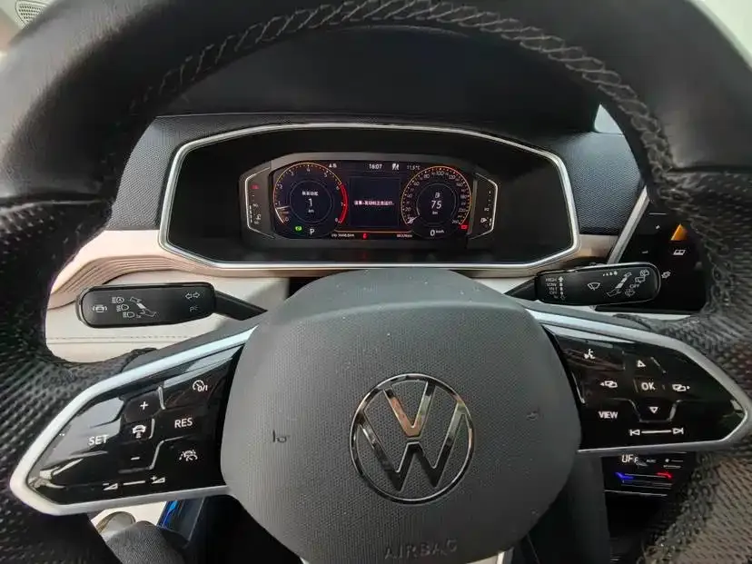 Volkswagen Tharu — фото 9