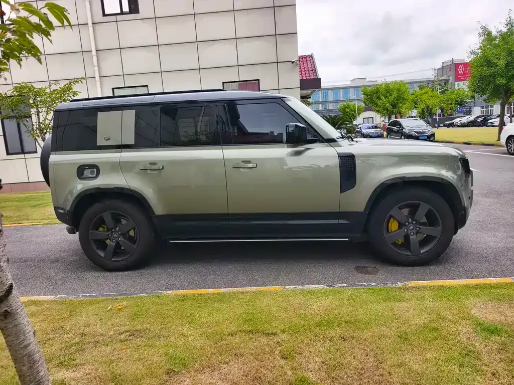 Land Rover Defender — фото 4