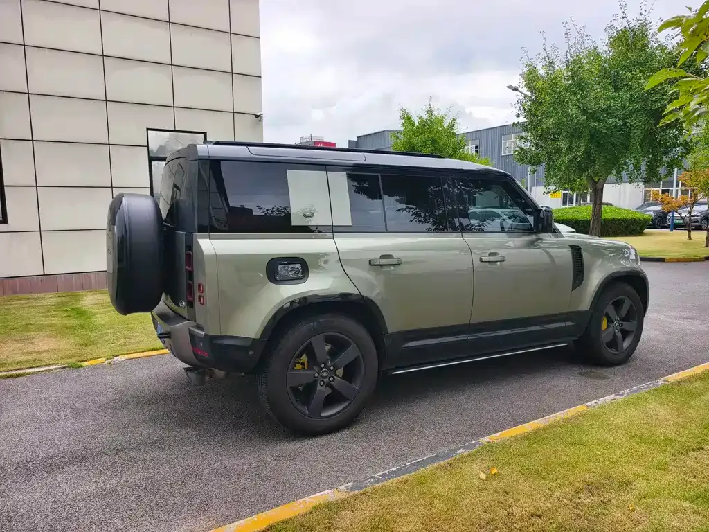 Land Rover Defender — фото 8
