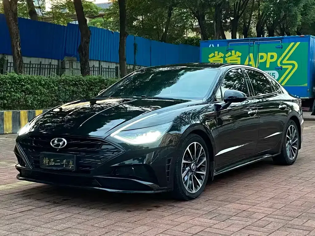 Hyundai Sonata — фото 1