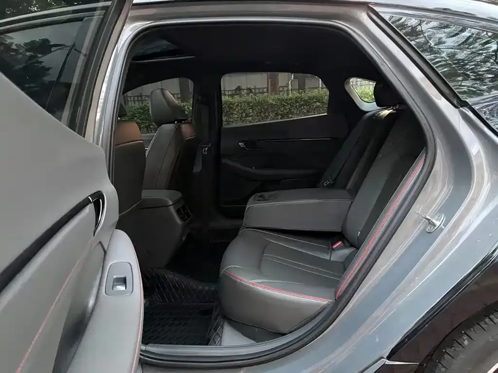 Hyundai Sonata — фото 4