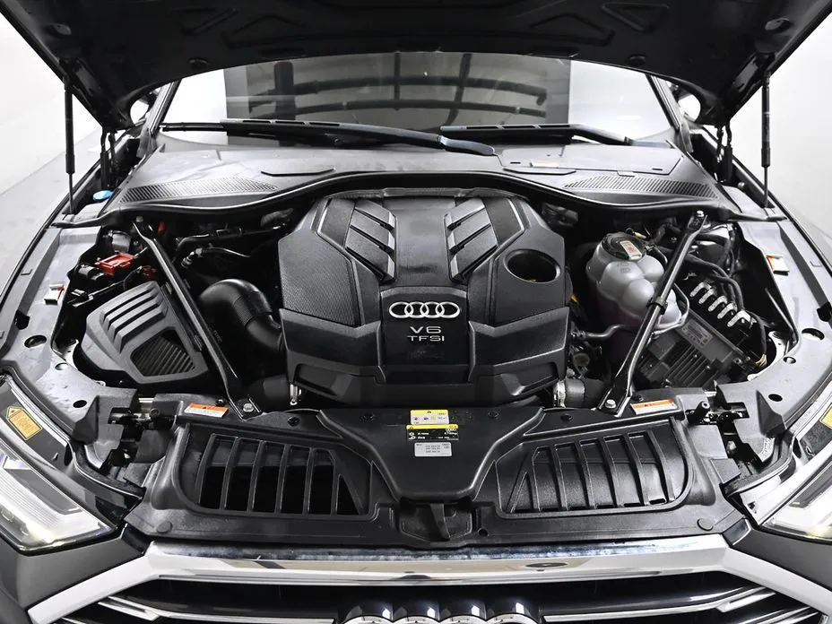 Audi A8 — фото 8