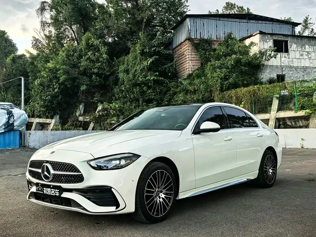 Mercedes-Benz C-Class — фото 1
