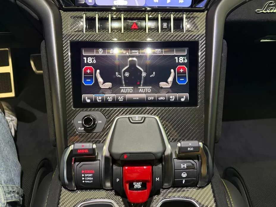 Lamborghini Urus — фото 6