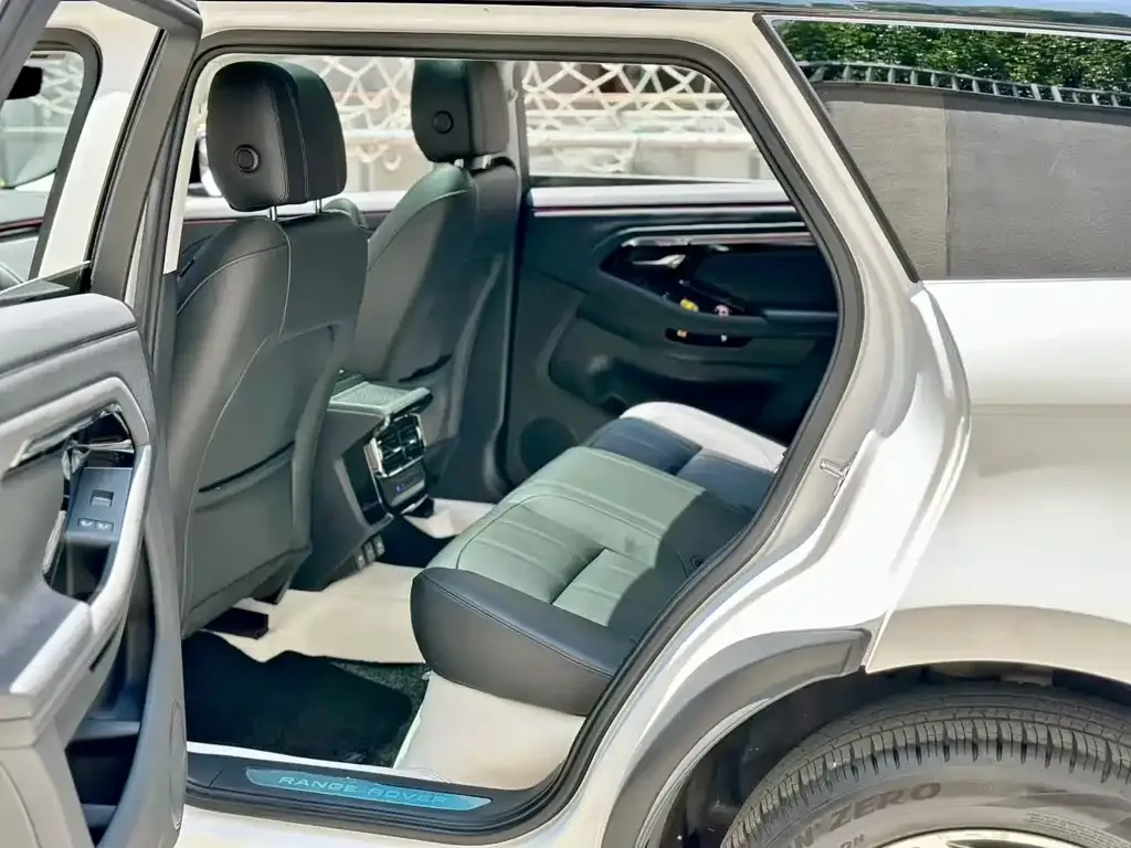 Land Rover Evoque — фото 4