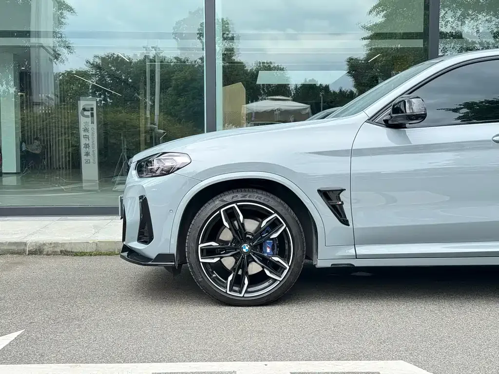 BMW X4 M40i — фото 7