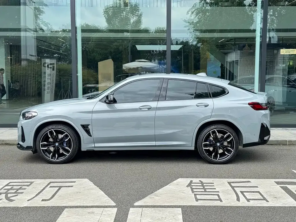 BMW X4 M40i — фото 6