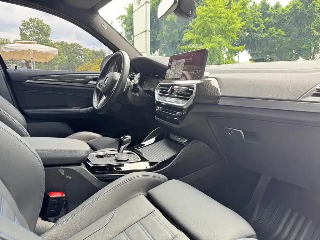 BMW X4 M40i — фото 8