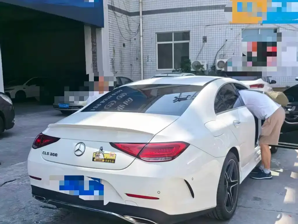 Mercedes-Benz CLS — фото 6