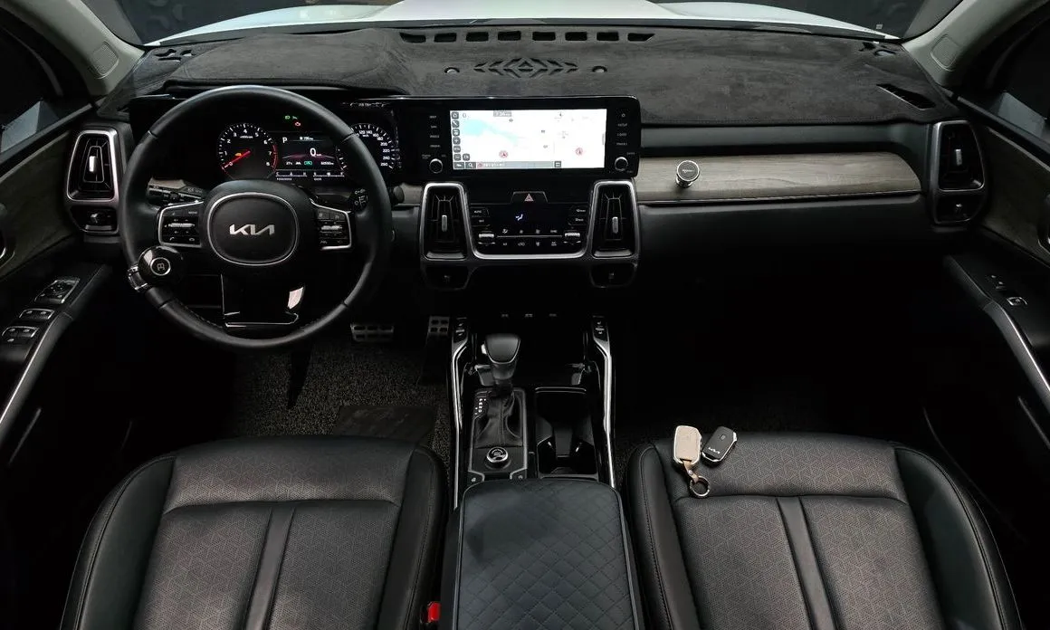 Kia Sorento — фото 7