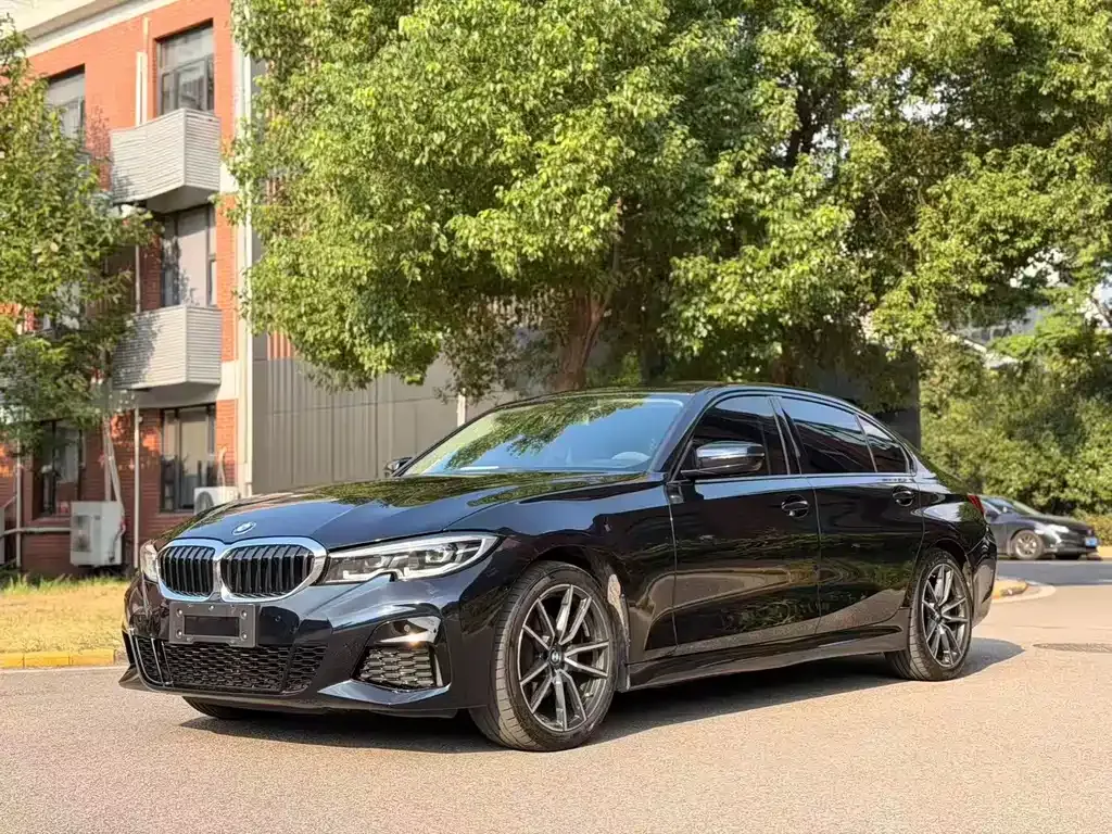 BMW 3 Series — фото 1