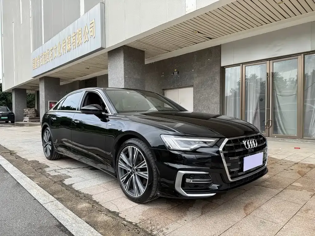 Audi A6L — фото 9