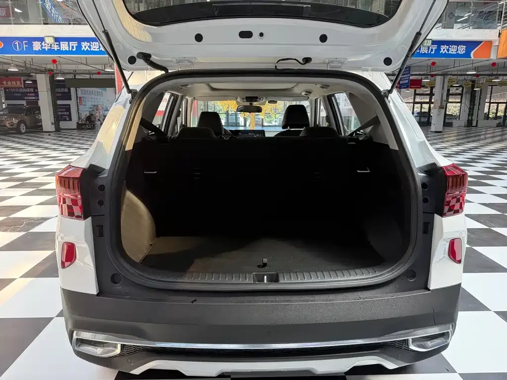 Kia KX3 — фото 9