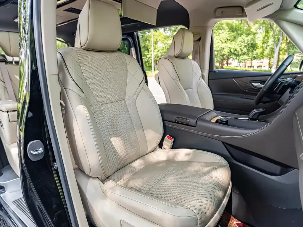 Toyota Vellfire — фото 6