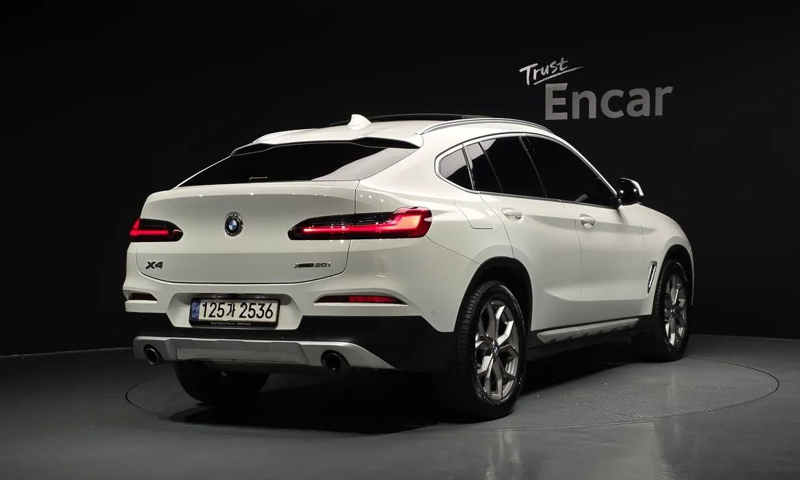BMW X4 — фото 5