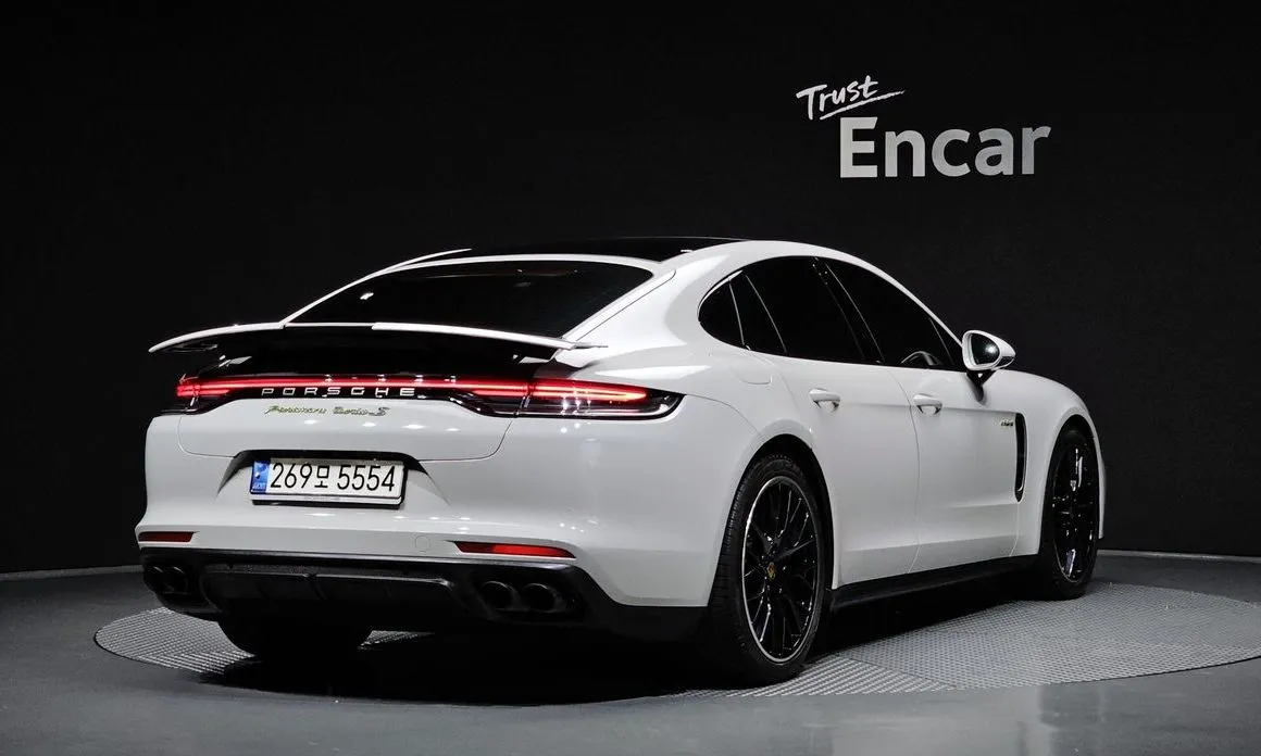 Porsche Panamera — фото 10