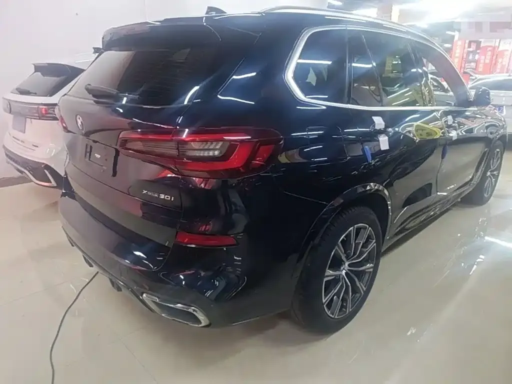 BMW X5 (Import) — фото 7