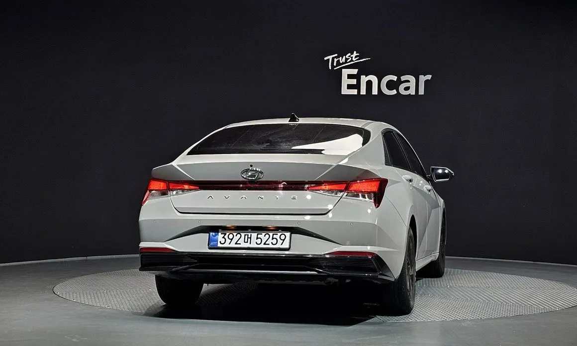 Hyundai AVANTE — фото 4