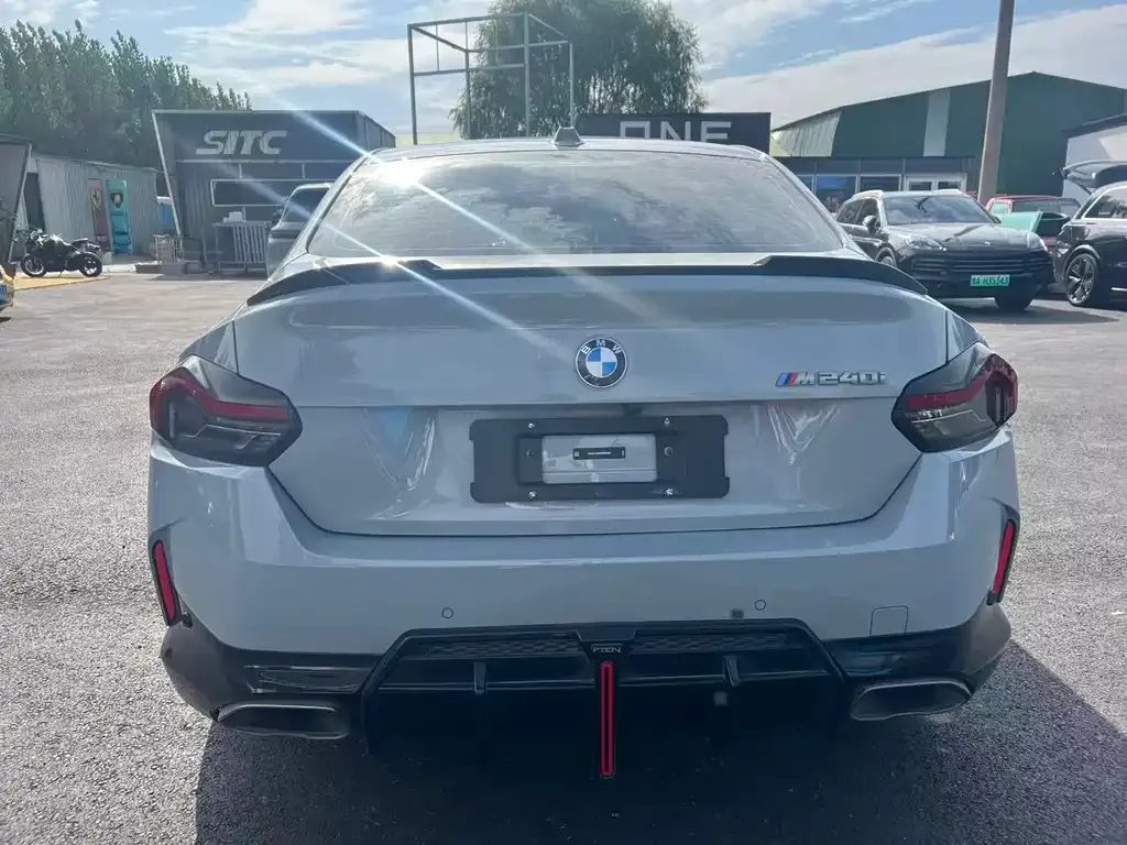 BMW M240i — фото 2
