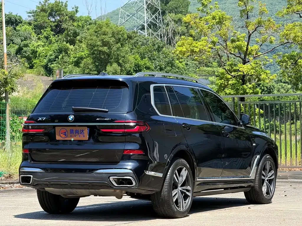 BMW X7 — фото 3