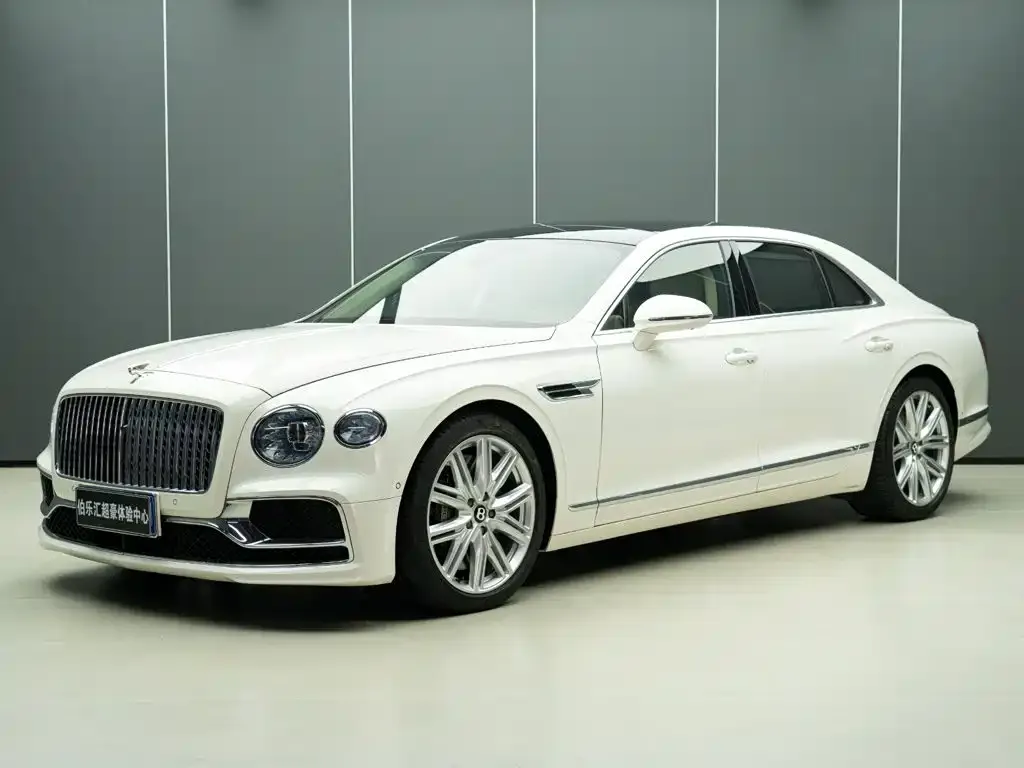 Bentley Flying Spur — фото 1