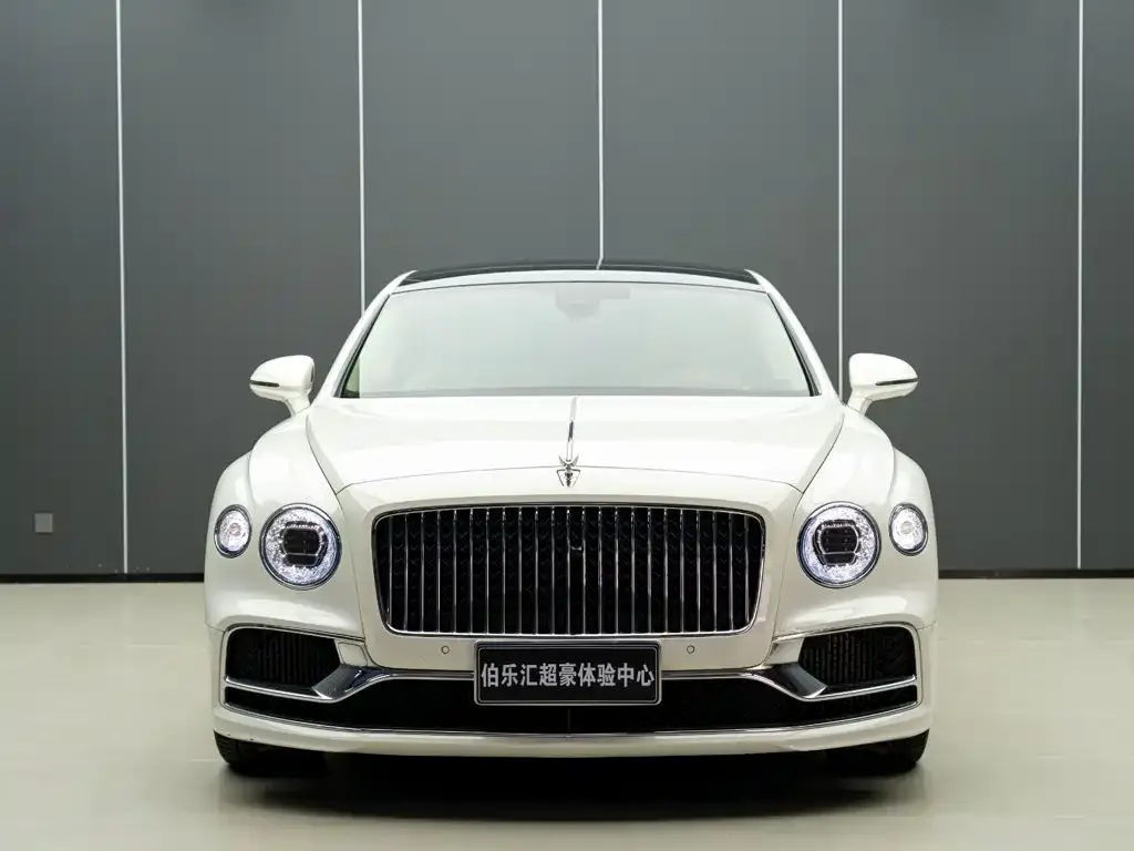 Bentley Flying Spur — фото 4