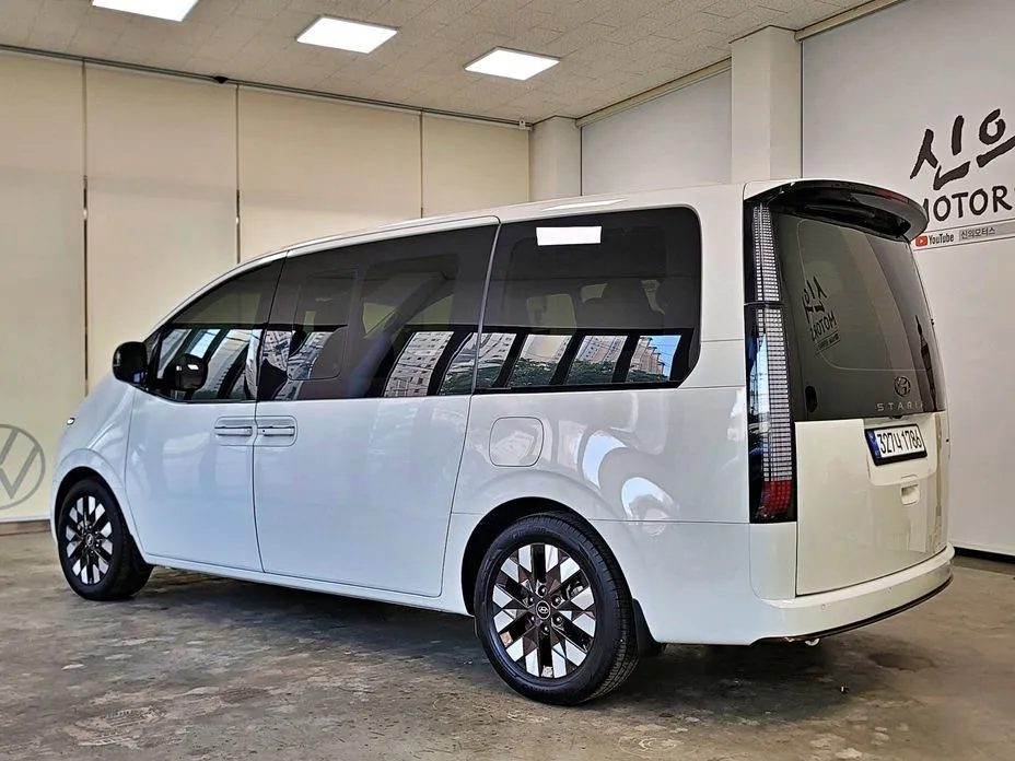 Hyundai Staria — фото 4