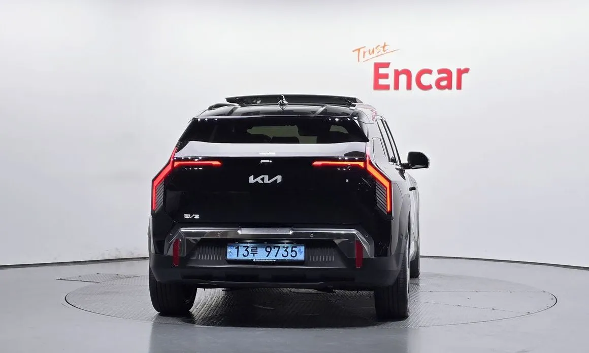 Kia EV3 — фото 2