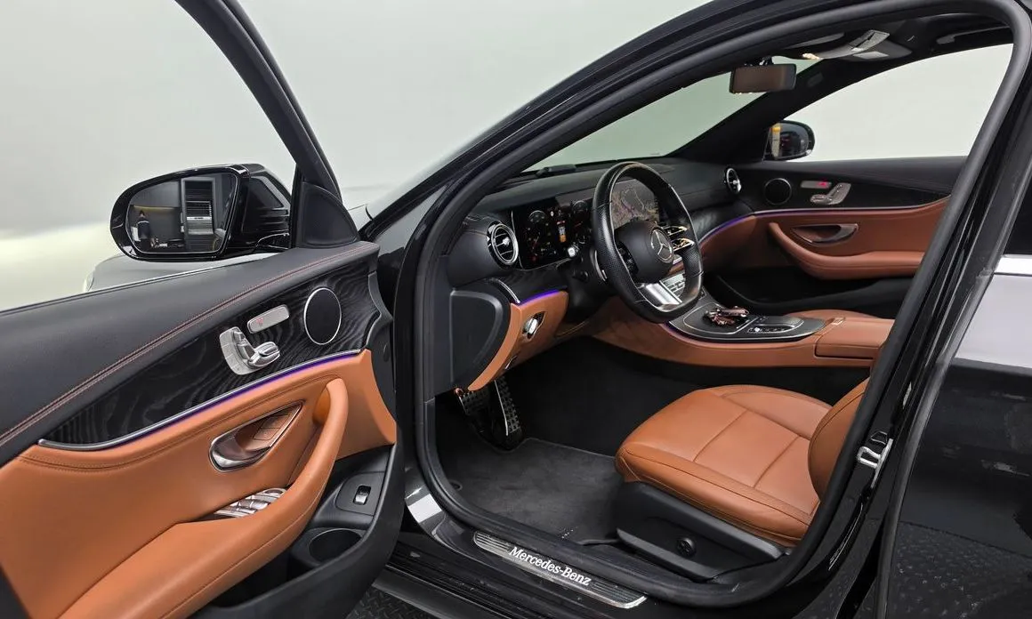 Mercedes-Benz E-Class — фото 10