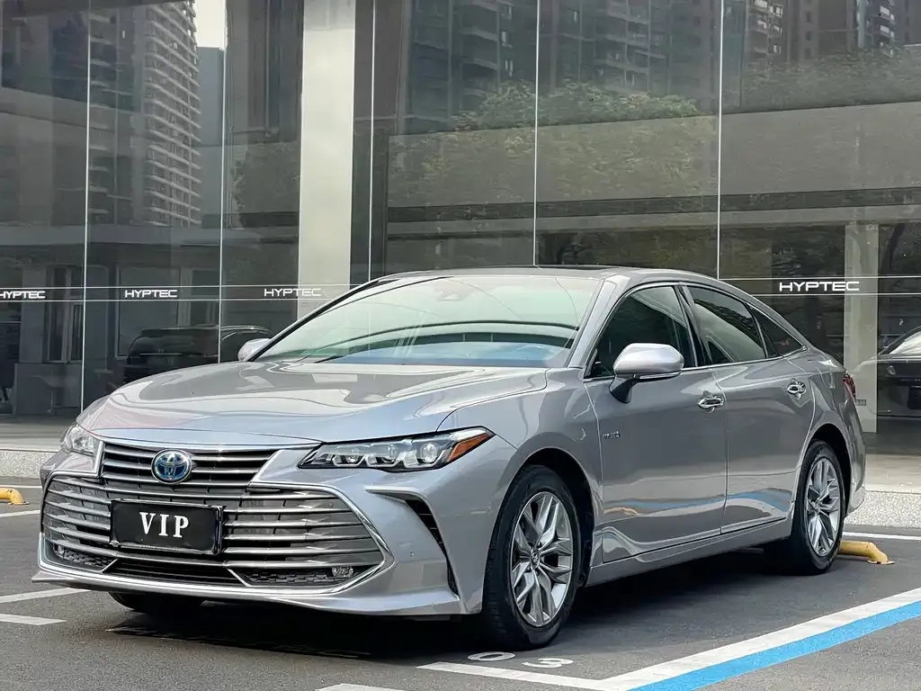 Toyota Avalon — фото 2