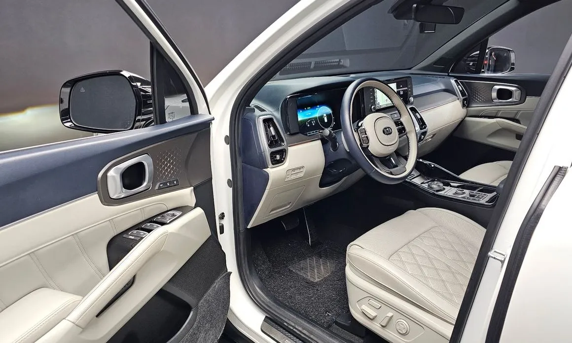 Kia Sorento — фото 6