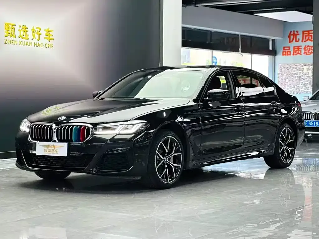 BMW 5 Series — фото 1