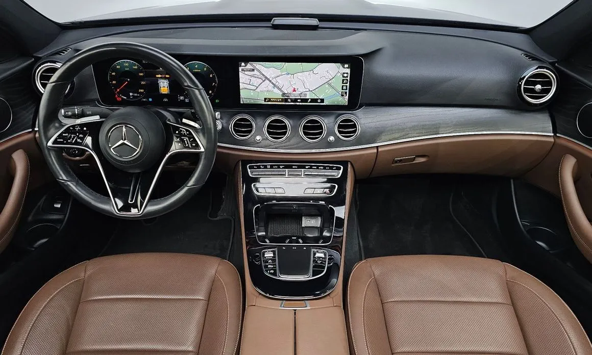 Mercedes-Benz E-Class — фото 10